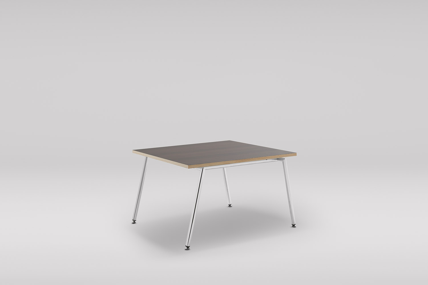 stoliki fin na nogach metalowych